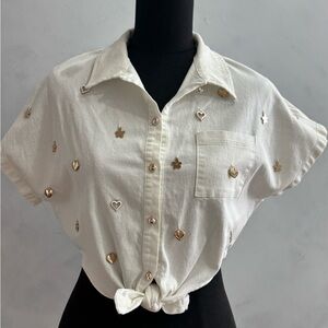 Women’s Cream Button-Front Shirt with Gold Heart & Clover Accents